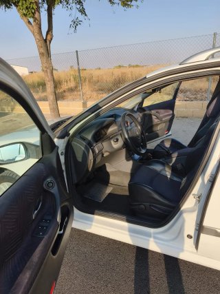 Renault Laguna Grand Tour 1.9 dCi 120cv Dinamique