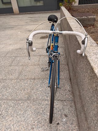 Bicicleta de carretera Orbea azul