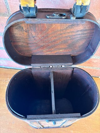 Caja botellero forrada polipiel y madera
