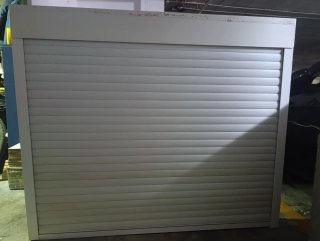 Ventana corredera aluminio con persiana