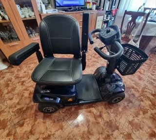 Silla de ruedas eléctrica Invacare Leo