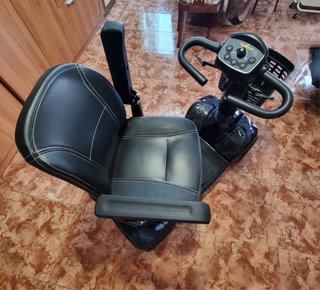 Silla de ruedas eléctrica Invacare Leo
