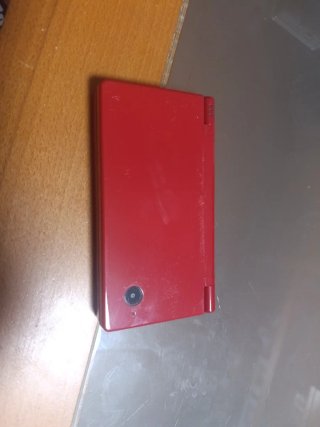 Nintendo DSi Roja