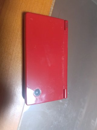 Nintendo DSi Roja