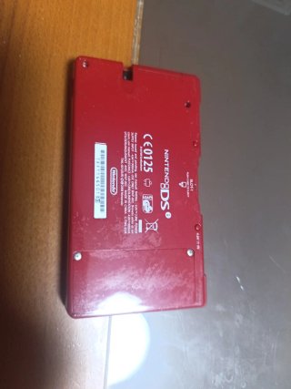 Nintendo DSi Roja
