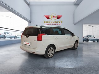 Peugeot 5008 2015