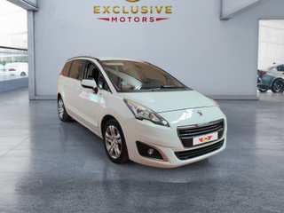 Peugeot 5008 2015