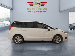 Peugeot 5008 2015