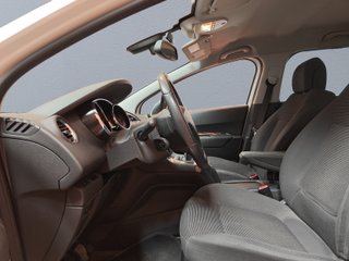 Peugeot 5008 2015