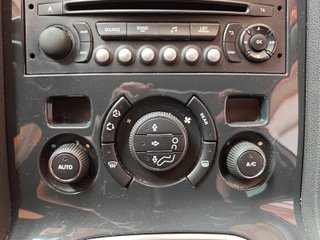 Peugeot 5008 2015