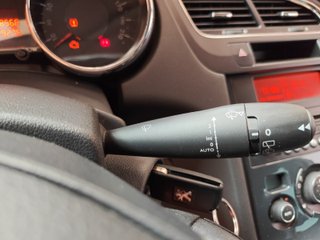 Peugeot 5008 2015