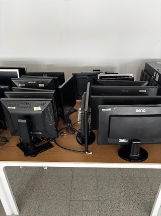 Lote Informática Oficina: PCs, Monitores,Pantallas