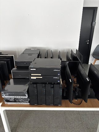 Lote Informática Oficina: PCs, Monitores,Pantallas