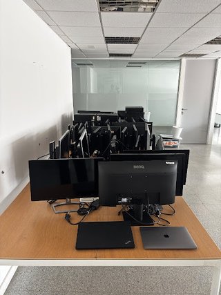 Lote Informática Oficina: PCs, Monitores,Pantallas