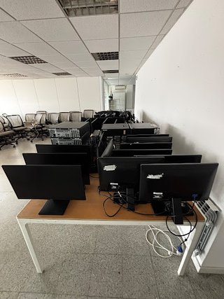 Lote Informática Oficina: PCs, Monitores,Pantallas