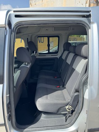Volkswagen Caddy 2011