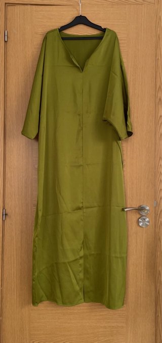 Vestido largo de seda verde