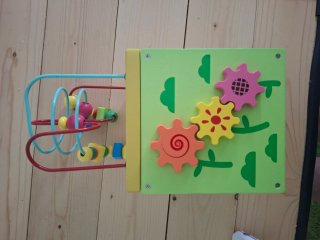 Cubo de actividades para bebés