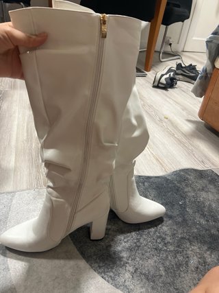 Botas altas blancas tacón