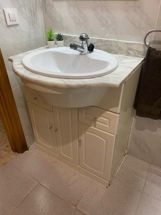 Mueble auxiliar baño blanco y beige