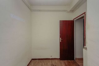 Piso en venta en El Camp de l'Arpa del Clot en Barcelona