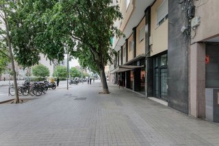 Piso en venta en El Camp de l'Arpa del Clot en Barcelona