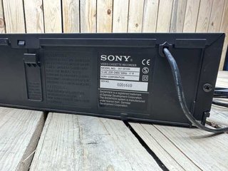 SONY VIDEO CASSETTE RECORDER SLV-SX720E