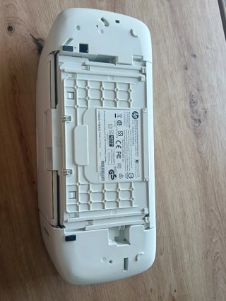 Impresora HP azul y blanca