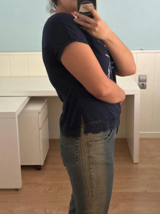 Camiseta Hollister Azul Marino con Estampado