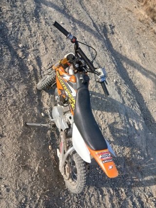 Pit Bike 125cc con embrague marca Scorpions exl