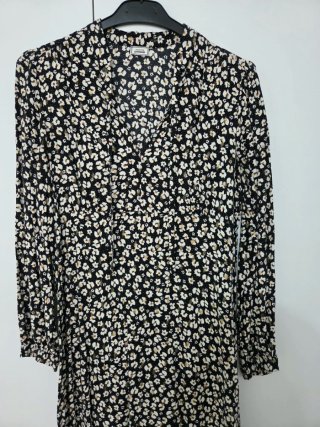 Vestido floral negro talla S. Pimkie manga al codo