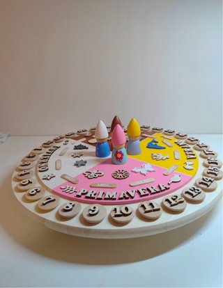 Calendario Anual Madera Decorado