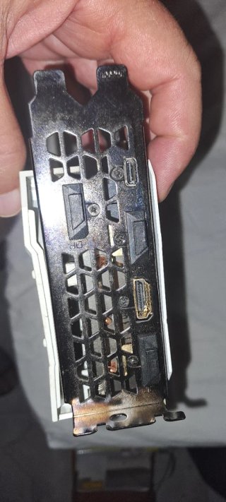 Gigabyte RXT 2080 16GB Tarjeta Gráfica