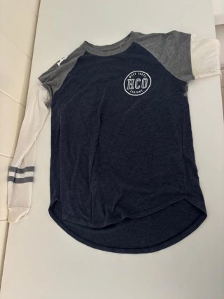 Camiseta Hollister manga larga