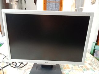 Pantalla Acer AL 1916W + Teclado Trust