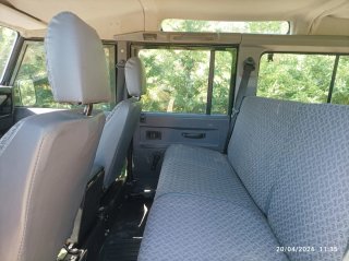 Land Rover Defender 1996