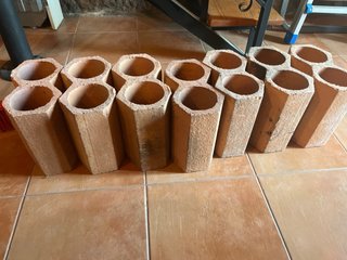 Botelleros de terracota apilables