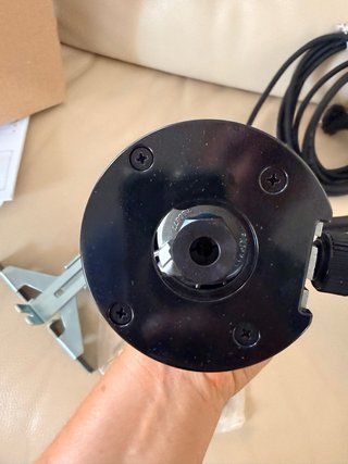 NUEVA Makita RT0700C Fresadora/Recortados