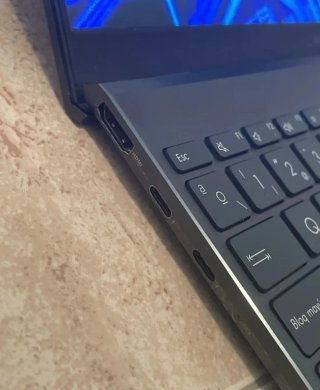 ASUS Zenbook UX425EA Ultrabook Portátil