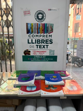 Disponemos de libros de 1- Bach. de SANTILLANA