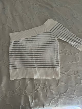 Camiseta Hombro Descubierto Rayas