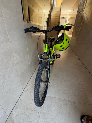 Bicicleta Rockrider 20 niño poco uso
