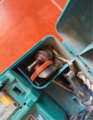 Taladro percutor Makita