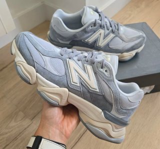 New Balance 9060 Gris y Beige
