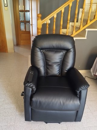 Sillón eléctrico polipiel negro