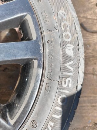 Llantas con neumáticos Honda