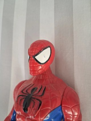 Figuras de Superhéroes (Spider-Man, Hulk, Venom)