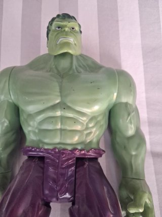 Figuras de Superhéroes (Spider-Man, Hulk, Venom)