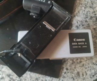 Cámara Canon AV-1 FD 50mm 1:1.8 y Accesorios