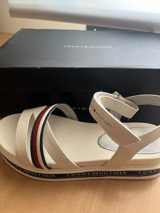 Sandalias Tommy Hilfiger Blancas Tiras Multicolor